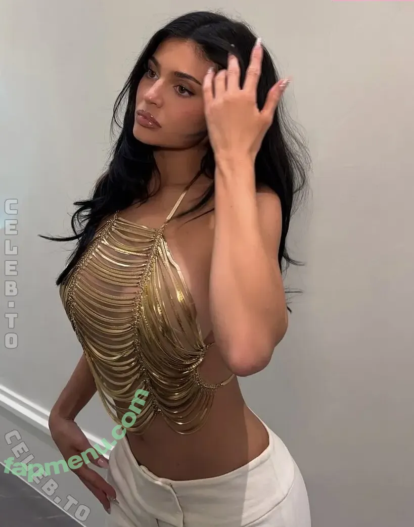 Kylie Jenner nude photo #3640 (kyliejenner / kyliejenner.2)
