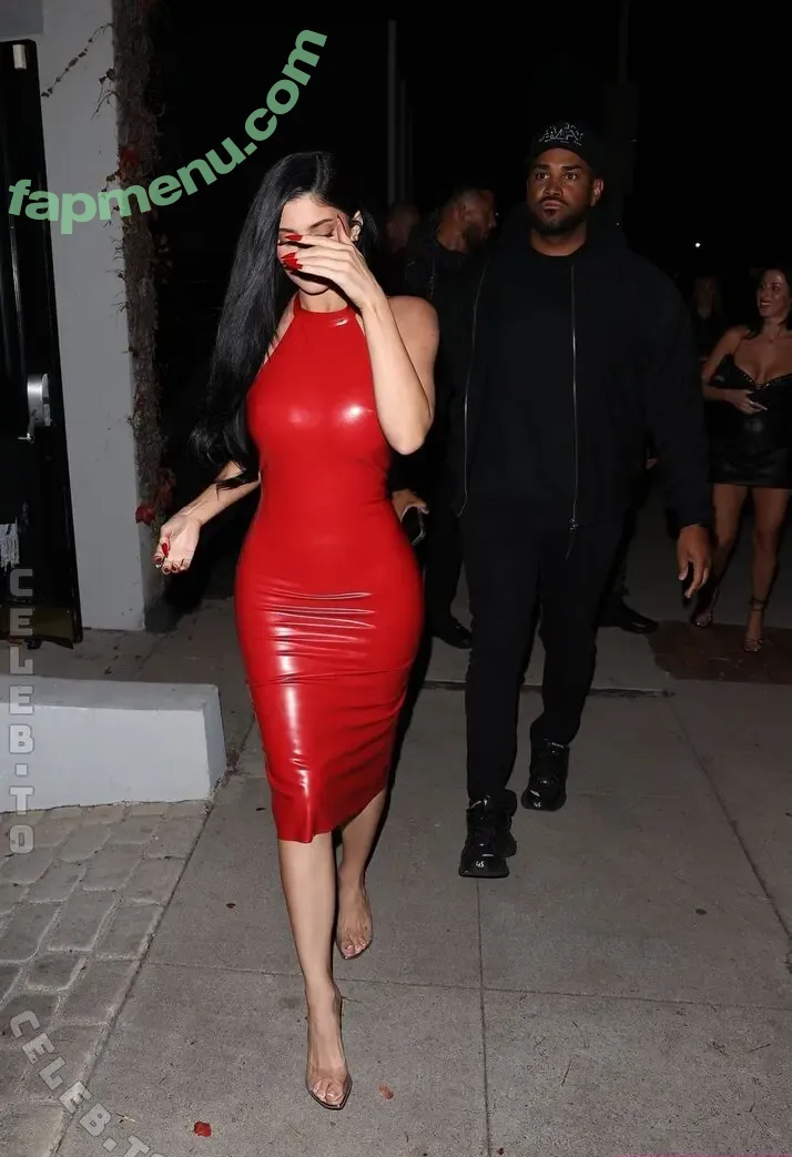 Kylie Jenner nude photo #3653 (kyliejenner / kyliejenner.2)