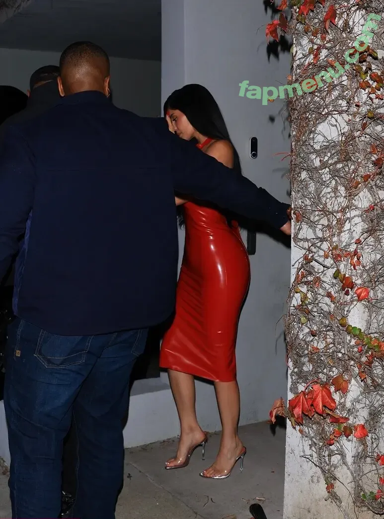 Kylie Jenner nude photo #3674 (kyliejenner / kyliejenner.2)