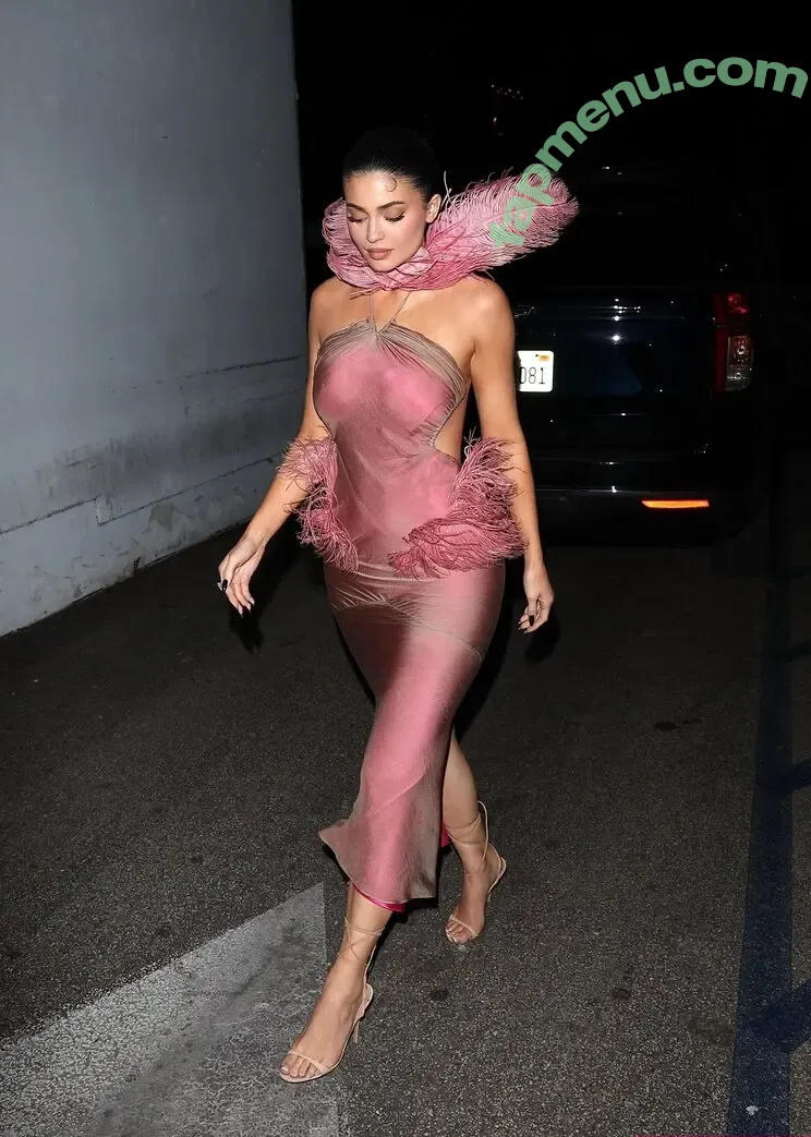Kylie Jenner nude photo #3736 (kyliejenner / kyliejenner.2)