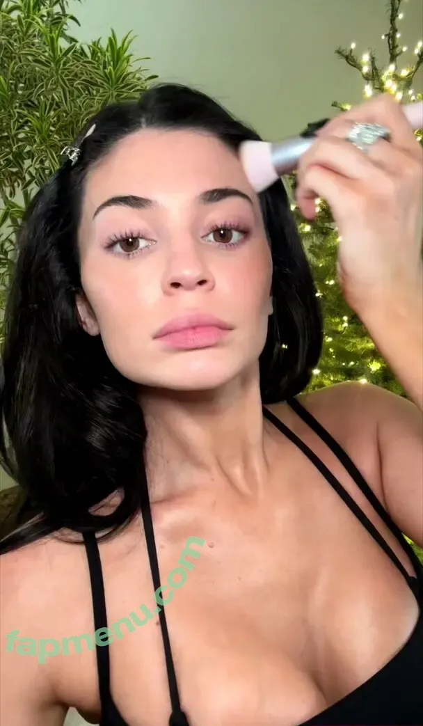 Kylie Jenner nude photo #3746 (kyliejenner / kyliejenner.2)