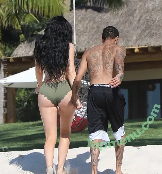 Kylie Jenner nude photo #3777 (kyliejenner / kyliejenner.2)