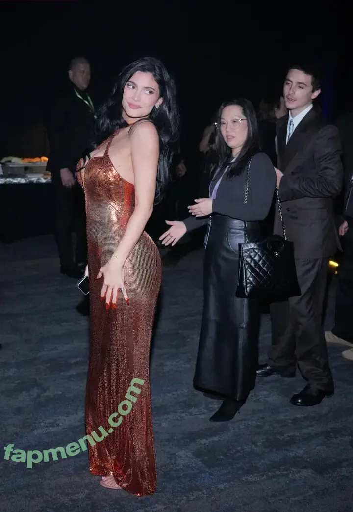 Kylie Jenner nude photo #3825 (kyliejenner / kyliejenner.2)