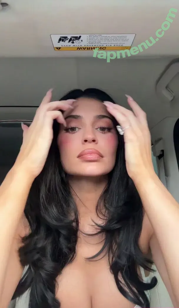 Kylie Jenner nude photo #3877 (kyliejenner / kyliejenner.2)