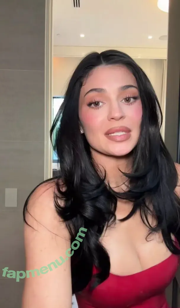 Kylie Jenner nude photo #3899 (kyliejenner / kyliejenner.2)