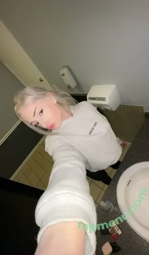 kylie_kayy / kyliekayy95 nude photo #0001
