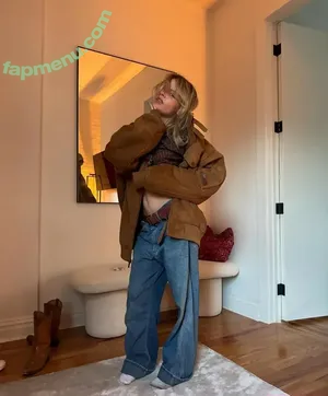 Kylie Rogers / kylieannerogers nude photo #0037