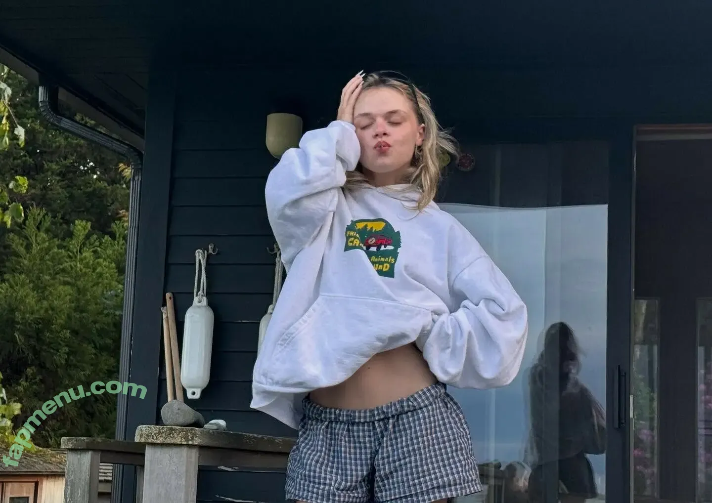 Kylie Rogers nude photo #0029 (kylieannerogers)