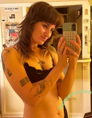 Kylie Vincent / ashtrayprincess / kylievincentthefirst nude photo #0051