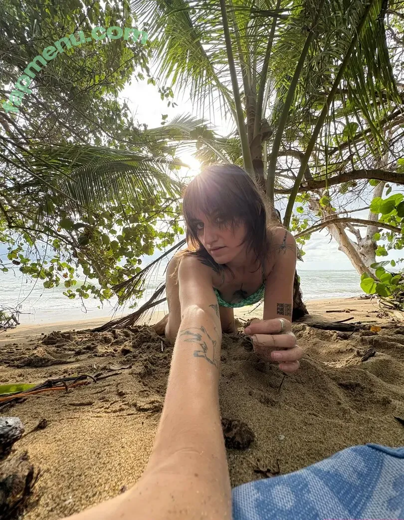 Kylie Vincent nude photo #0041 (ashtrayprincess / kylievincentthefirst)