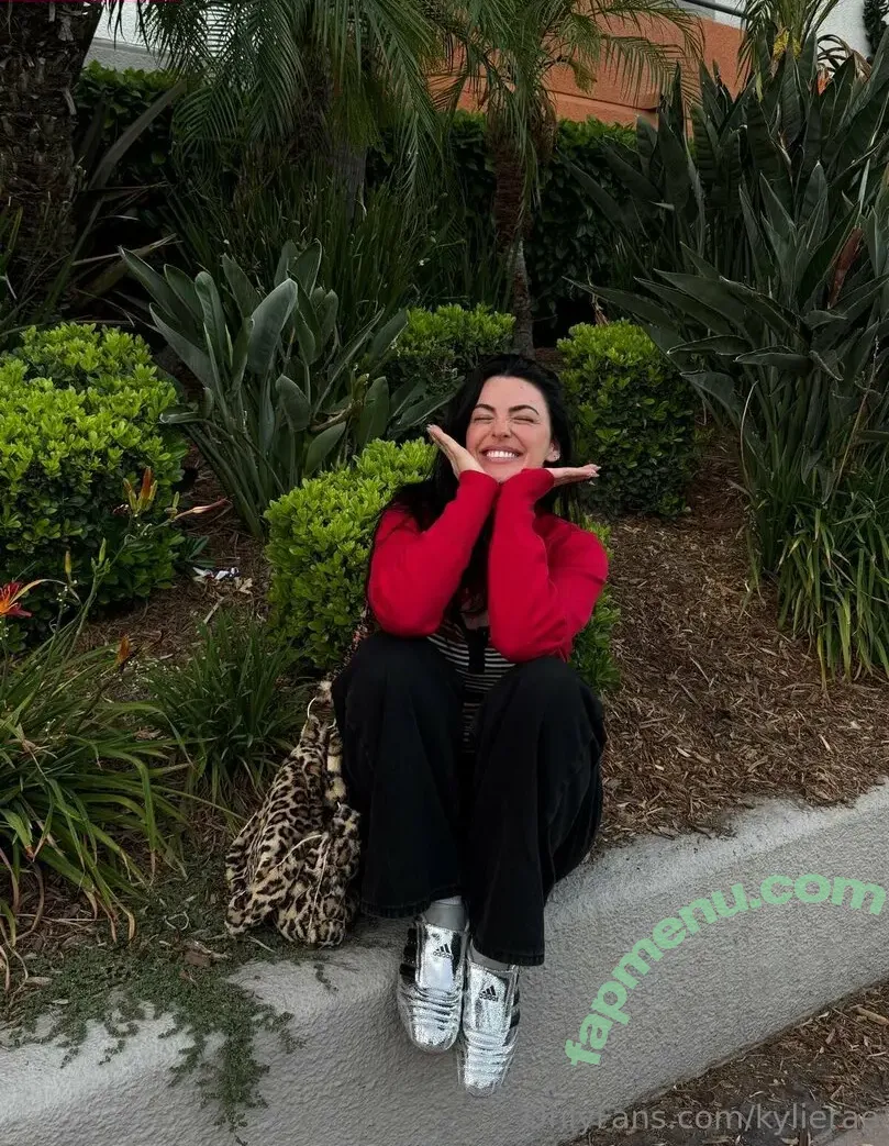 kylierae nude photo #0002 (kylierae)