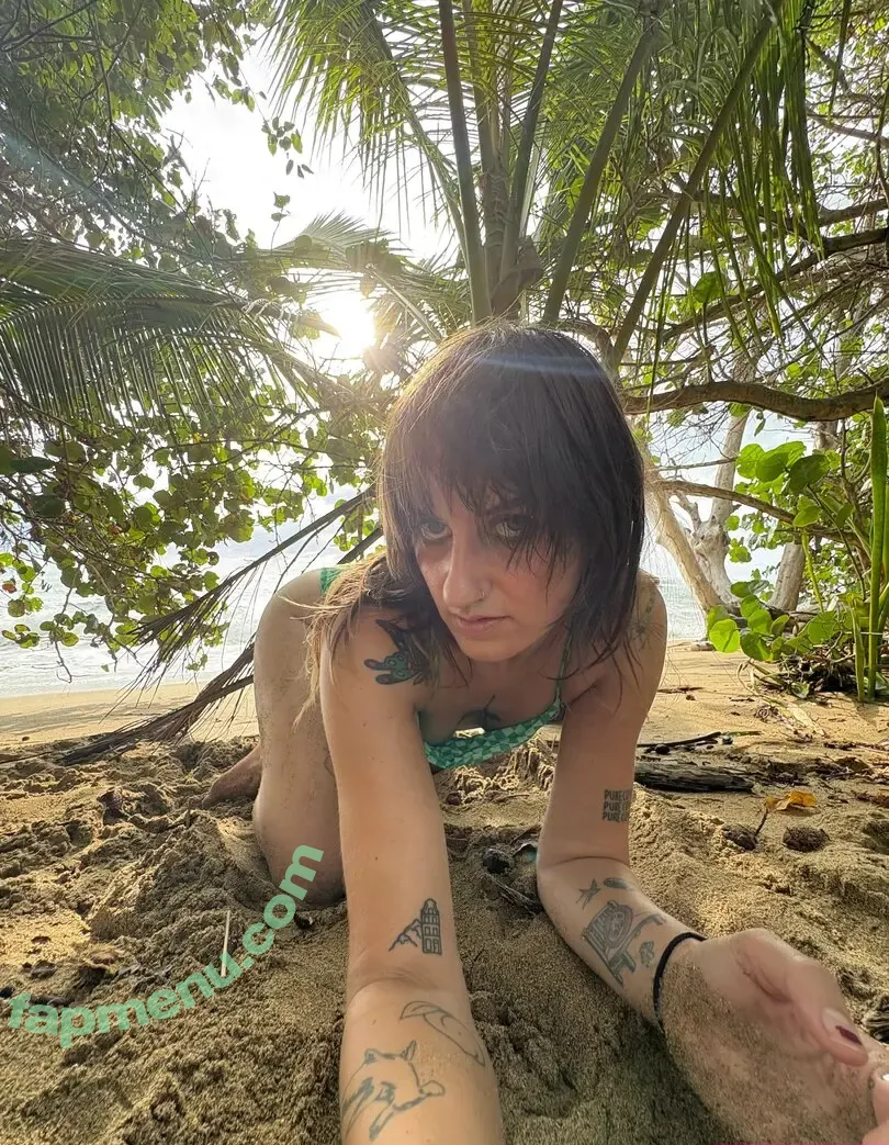 kylievincenthasrisen nude photo #0001 (kylievincenthasrisen)