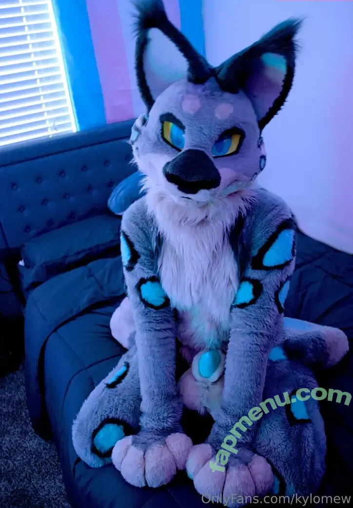 kylomew nude photo #0002 (kylomew)