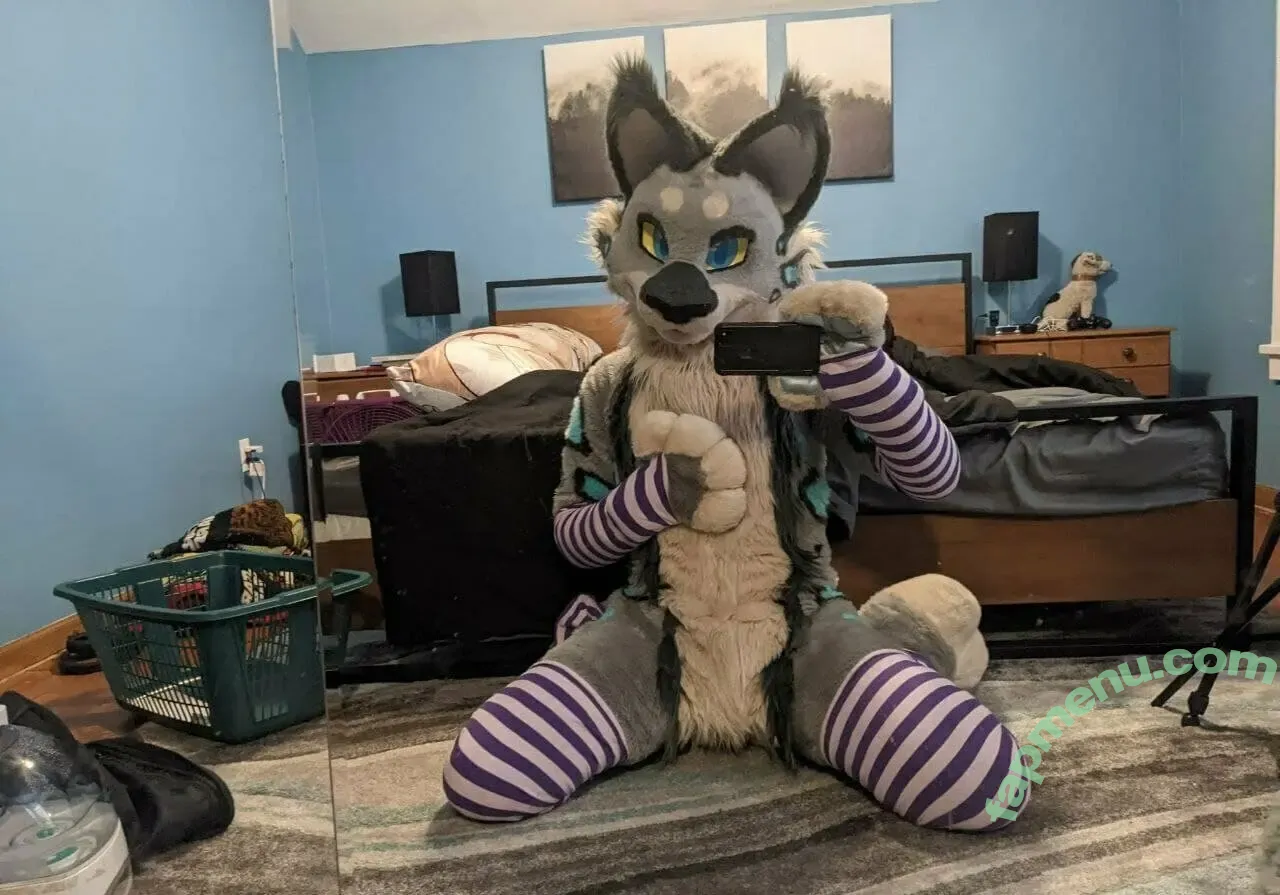 kylomew nude photo #0027 (kylomew)