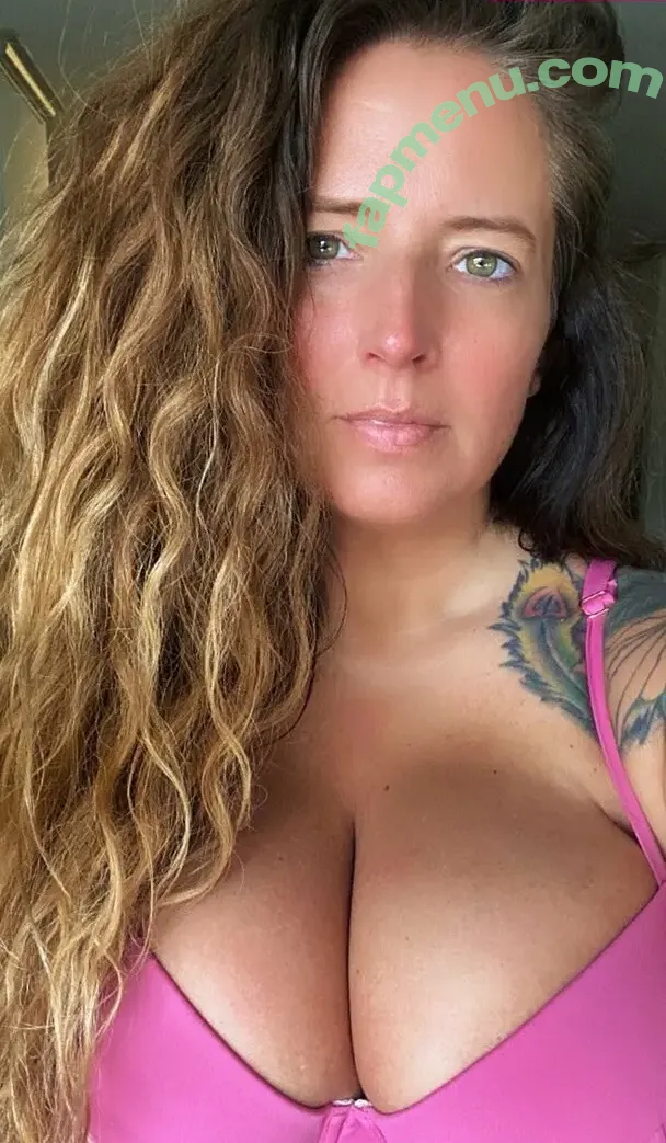 Kymicals nude photo #0005 (BustyKym S)