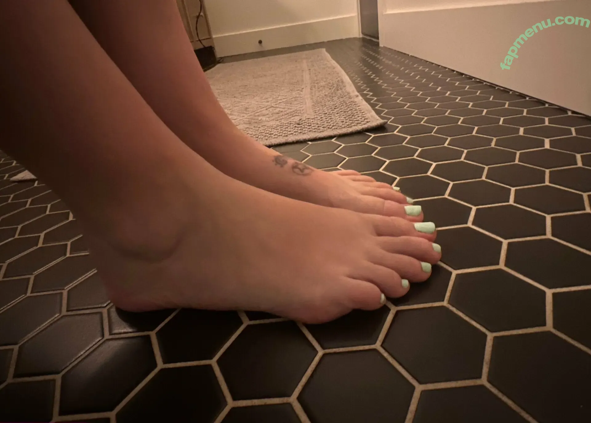 kyra4fun nude photo #0015 (kyrarsivertson)