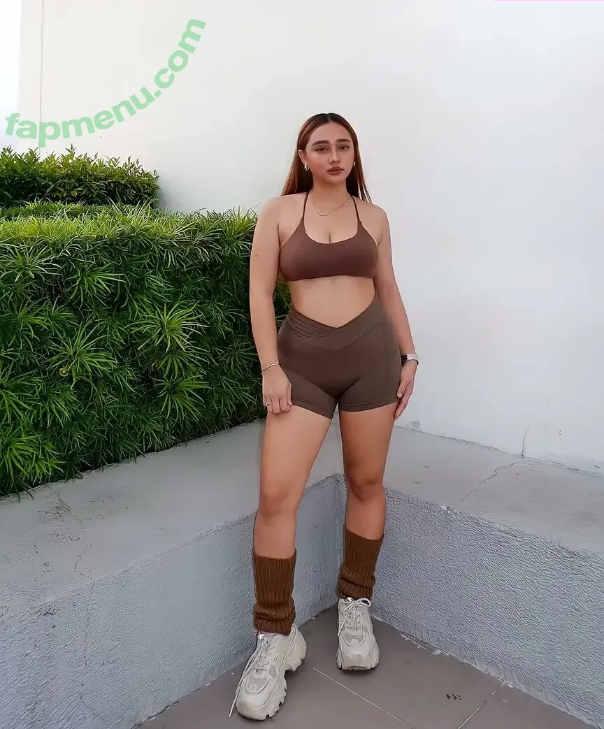 Kyrah Umadhay nude photo #0006 (kyrahshane)