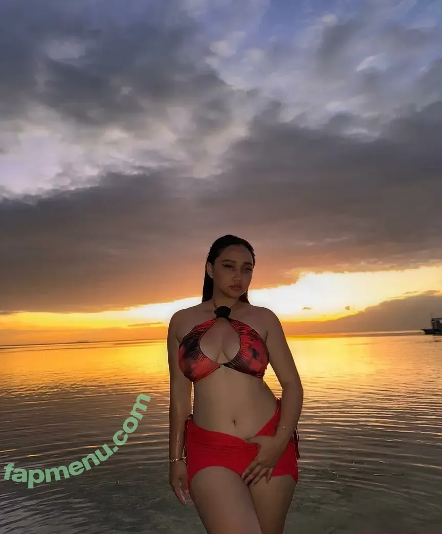 Kyrah Umadhay nude photo #0062 (kyrahshane)