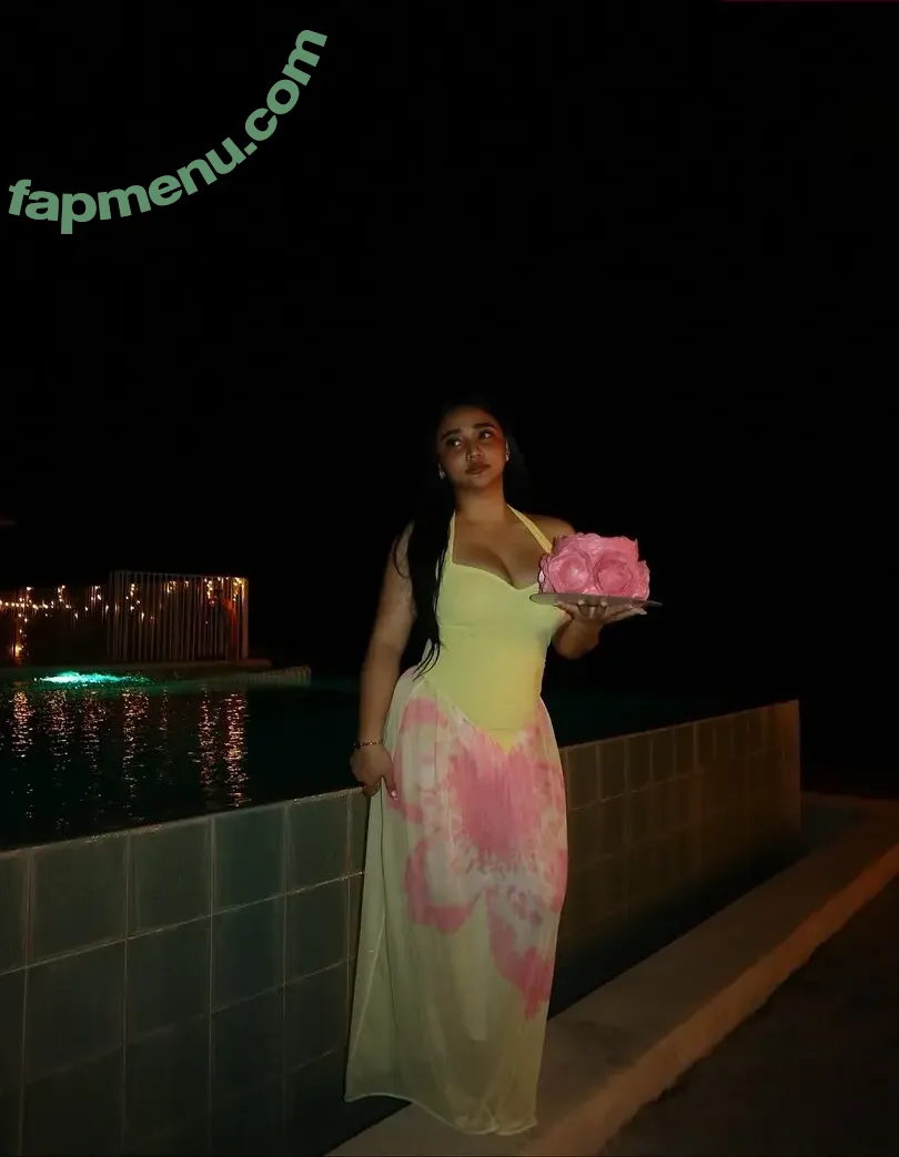 Kyrah Umadhay nude photo #0110 (kyrahshane)