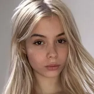 kyralol / kyy_ralol nude photo #0004