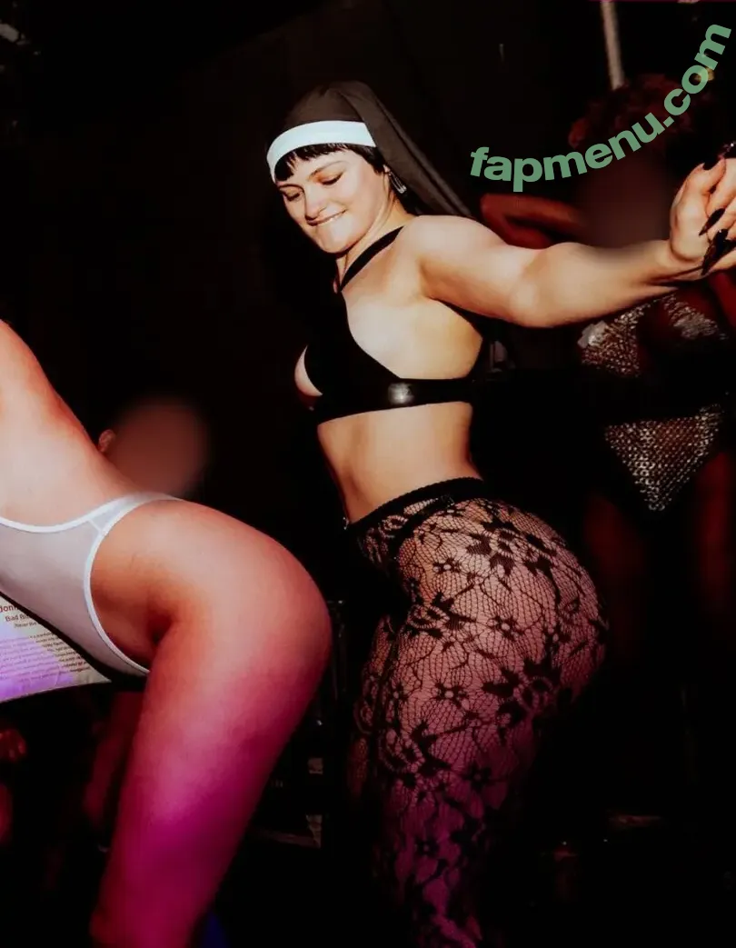 Kyranekko nude photo #0304 (Kyranekko)