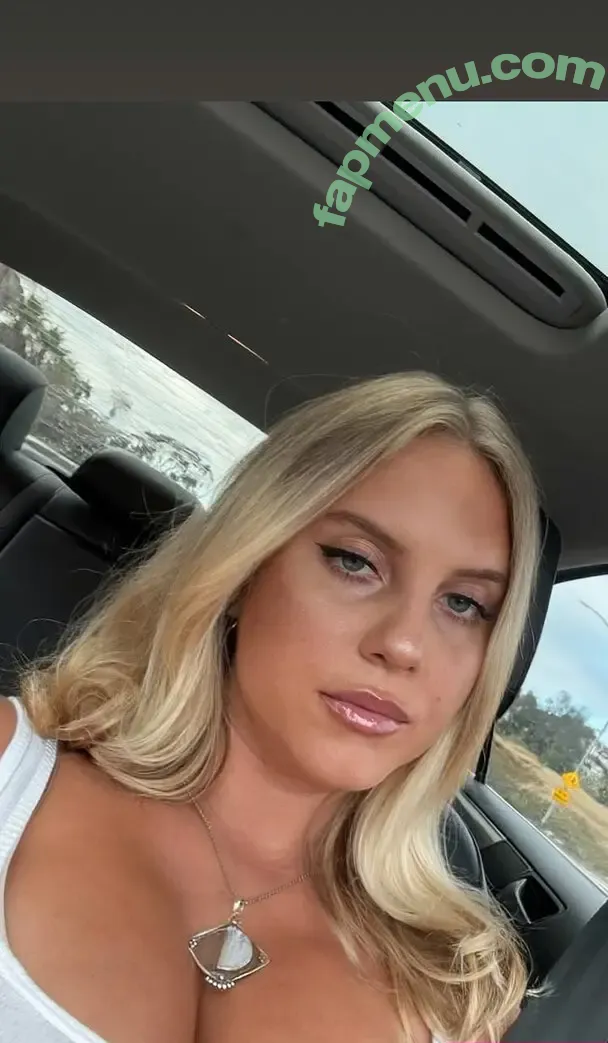 Kyrarene nude photo #0013 (kyrajaneee)