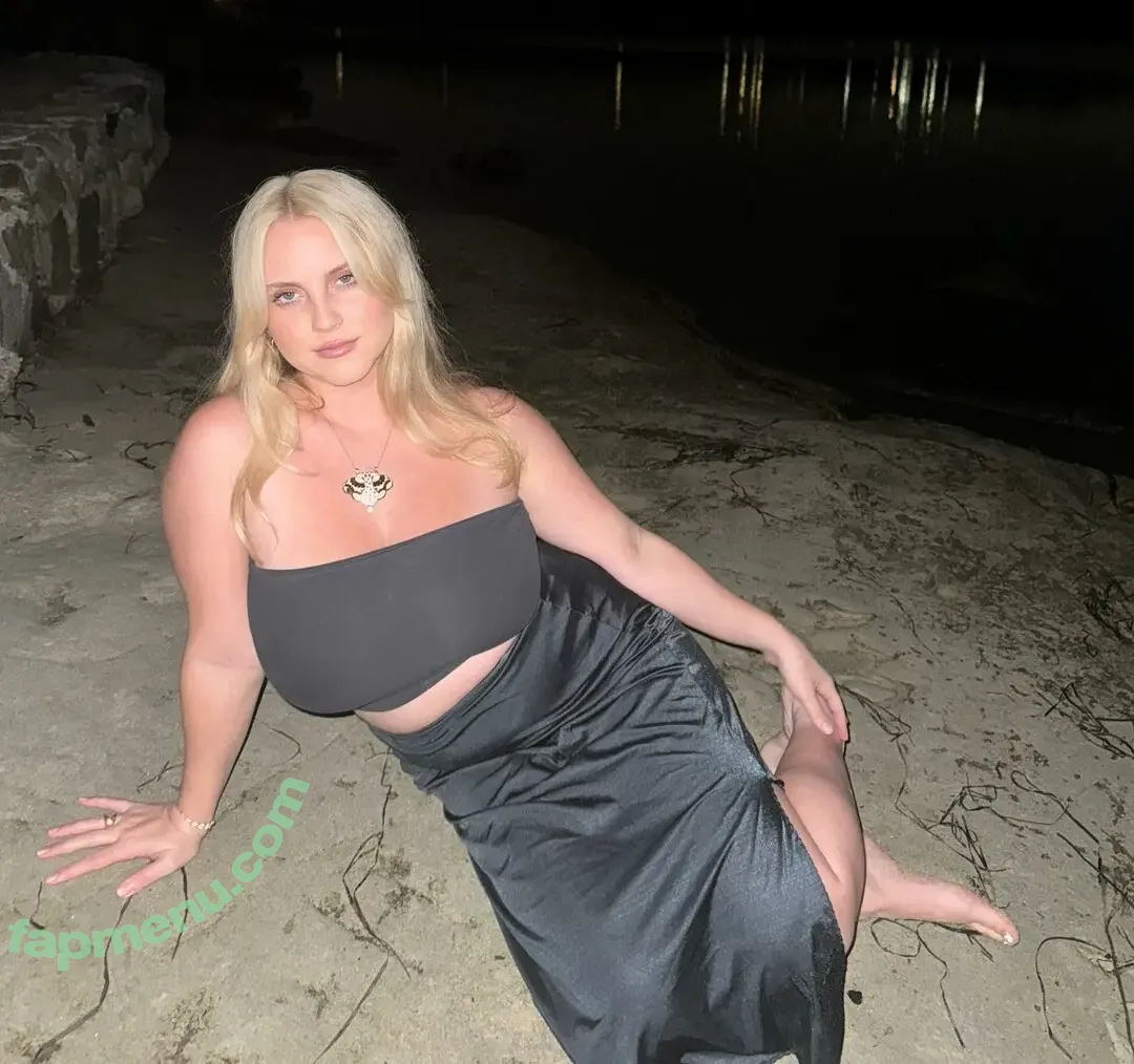 Kyrarene nude photo #0014 (kyrajaneee)