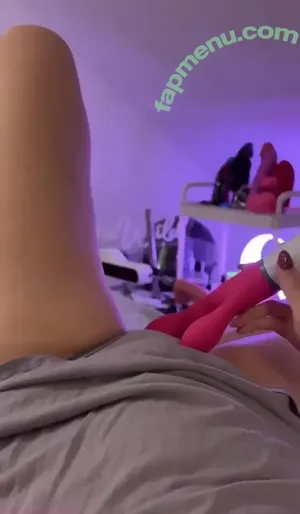 kyrawild / kyraonig nude photo #0001