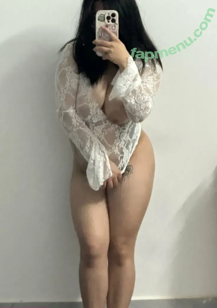 Kyysluttyy nude photo #0031 (Trixnie / Trixnie_doxx)