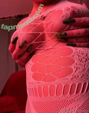 l.dev / l_devv_ nude photo #0055