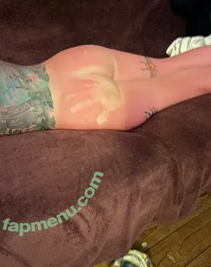 l.dev / l_devv_ nude photo #0062