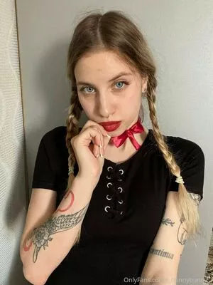 l_hunnybunny_l / hunnybunny420 / sunny_anny nude photo #0004