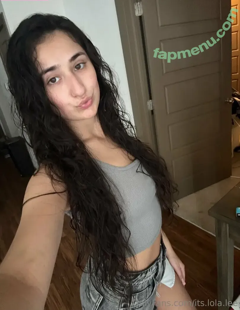 l.wrld nude photo #0002 (elacantilado)