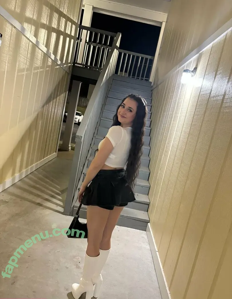 l.wrld nude photo #0019 (elacantilado)