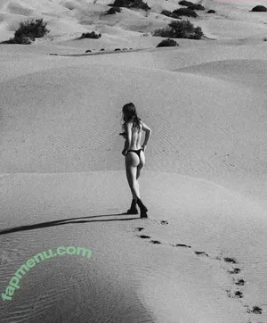 nude photo #0008