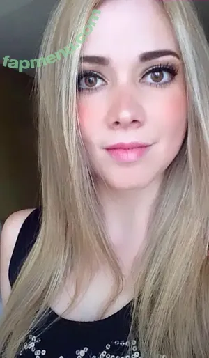  nude photo #0004