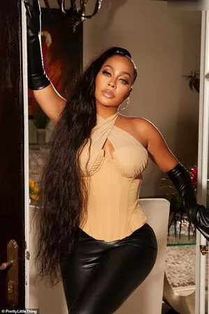 La La Anthony / lajoaquioficial nude photo #0011