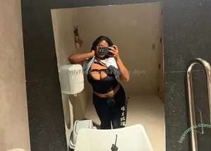 la.negra.dom / shanolahampton nude photo #0036