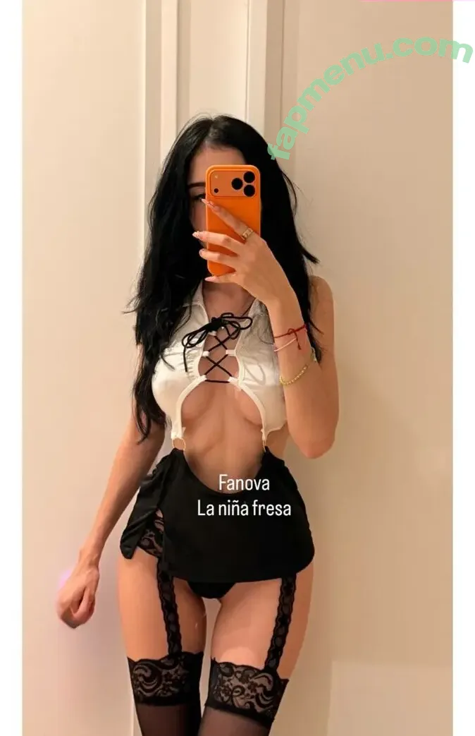 La Niña Fresa nude photo #0049 (Mariana Grimaldi / marianagrimaldi__)