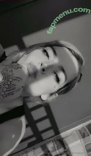 nude photo #0002