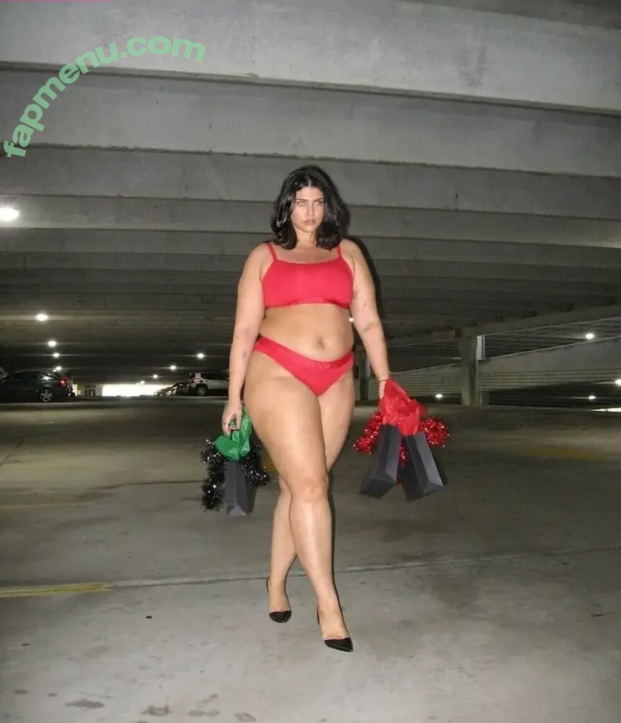 La'Tecia Thomas nude photo #0100 (lateciat / lateciathomas)