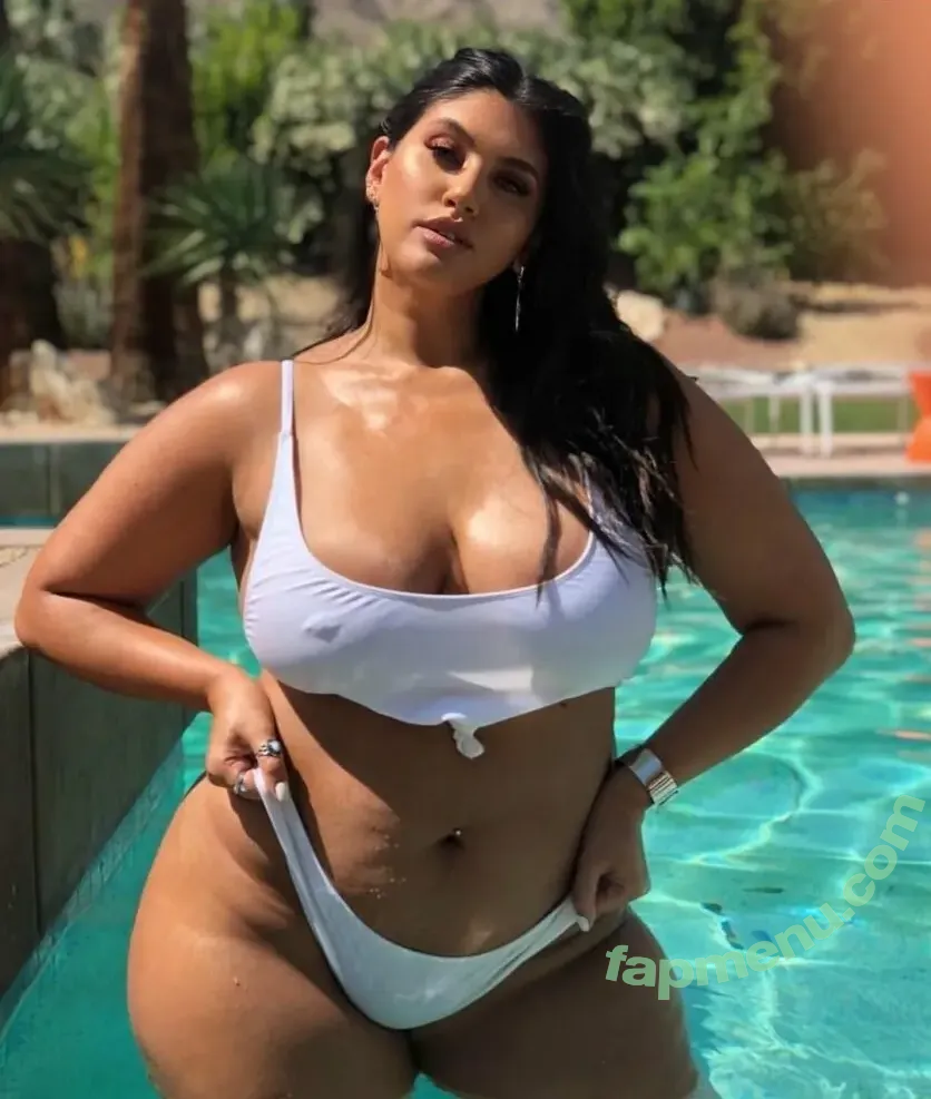 La'Tecia Thomas nude photo #0105 (lateciat / lateciathomas)