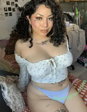  nude photo #0002