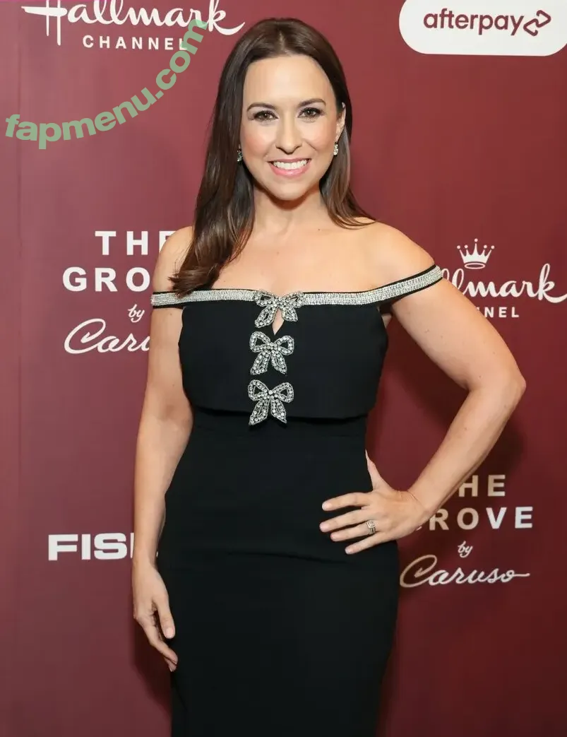 Lacey Chabert nude photo #0152 (thereallacey)