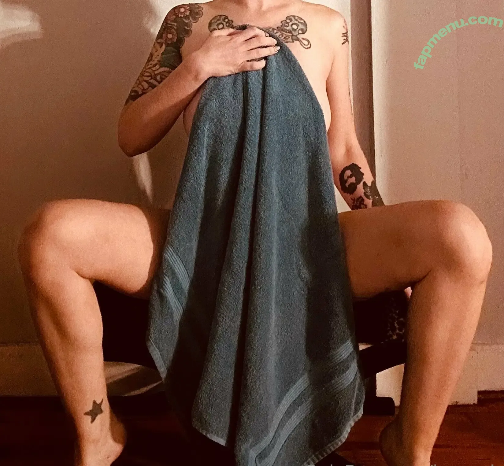 laceyak nude photo #0023 (ihartkaye_cal)
