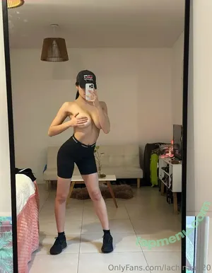 LaChina420 / lachinaa420 nude photo #0019