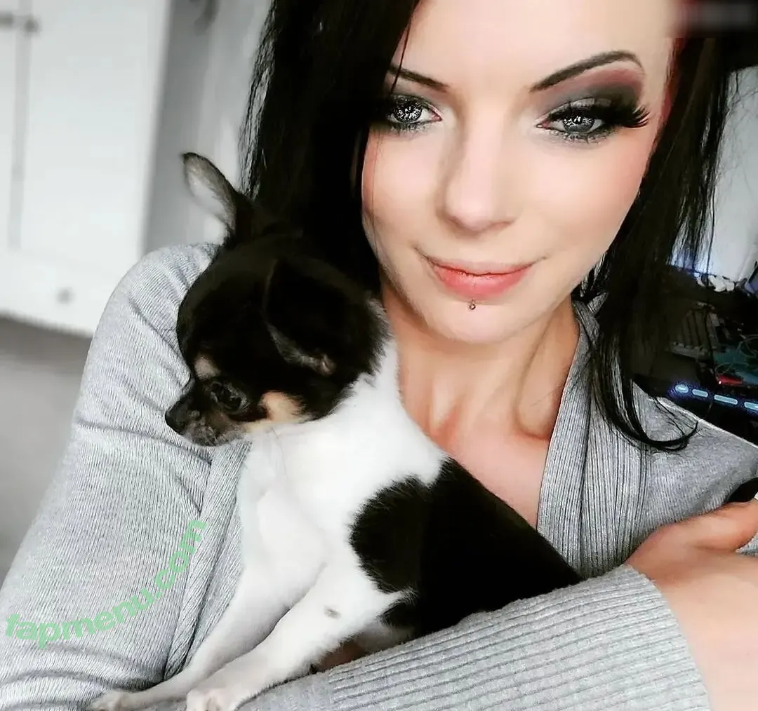 Lady_denight_official nude photo #0003 (quinndarkpie)