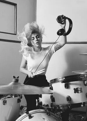 Lady Gaga / ladygaga nude photo #1058