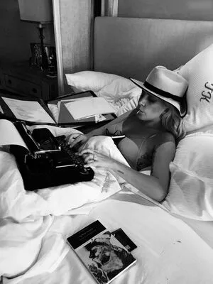Lady Gaga / ladygaga nude photo #1060