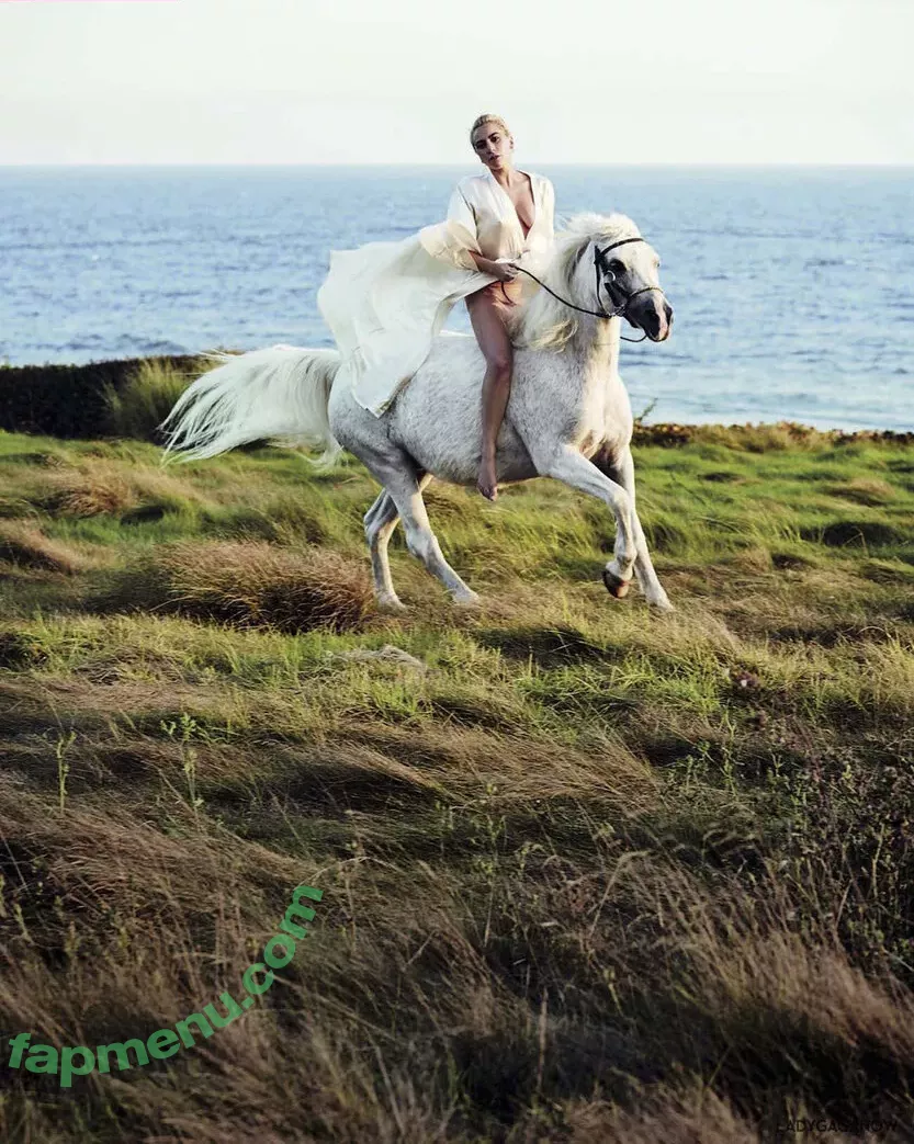 Lady Gaga nude photo #1063 (ladygaga)